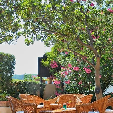 Hotel Rodriguez